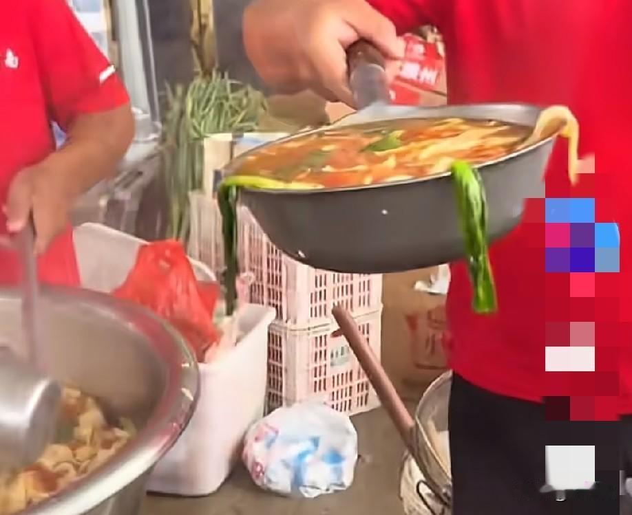 “做完了，如果不够我就继续做。”河南“漂流哥”说。
7月8日，河南洛阳“漂流哥”