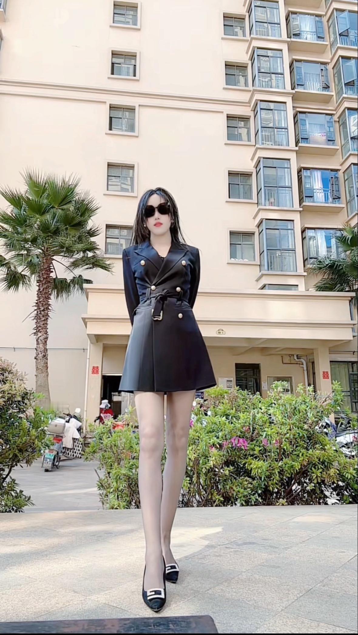 世界盛大且灿烂