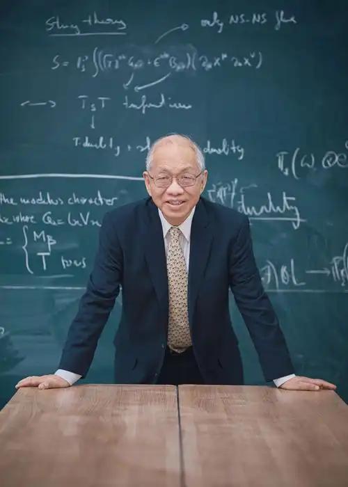 丘成桐选拔数学神童计划：情理之中、意料之中的困境
最近，著名数学家丘成桐要求退货