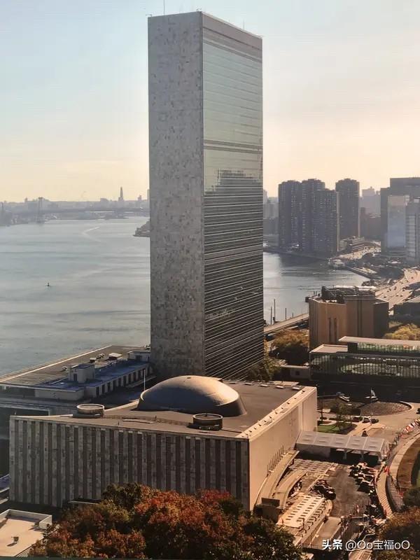 伊朗局势变化对全球经济的影响可不容小觑。伊朗一有风吹草动，那就是全球经济的“强震