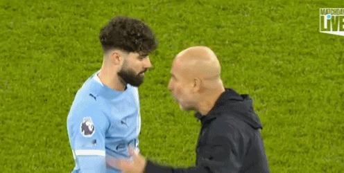 瓜迪奥拉手舞足蹈场边指挥你看了吗，其实对着格瓦迪奥尔疯狂输出的他，才是曼城赢球的