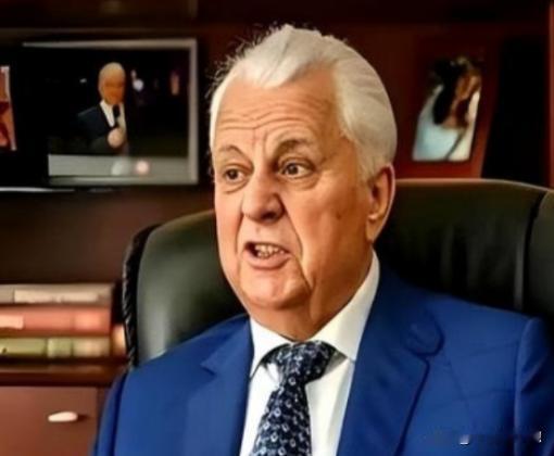 一群乌克兰的顶尖专家，在中国采访镜头前，突然就集体崩溃，哭得像个孩子。你以为是受