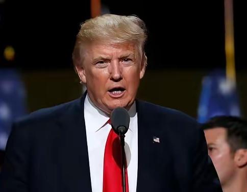 川普表面装疯卖傻、言行乖张，还宣称计划3月底至4月初访华，以访华表态假意安抚、稳