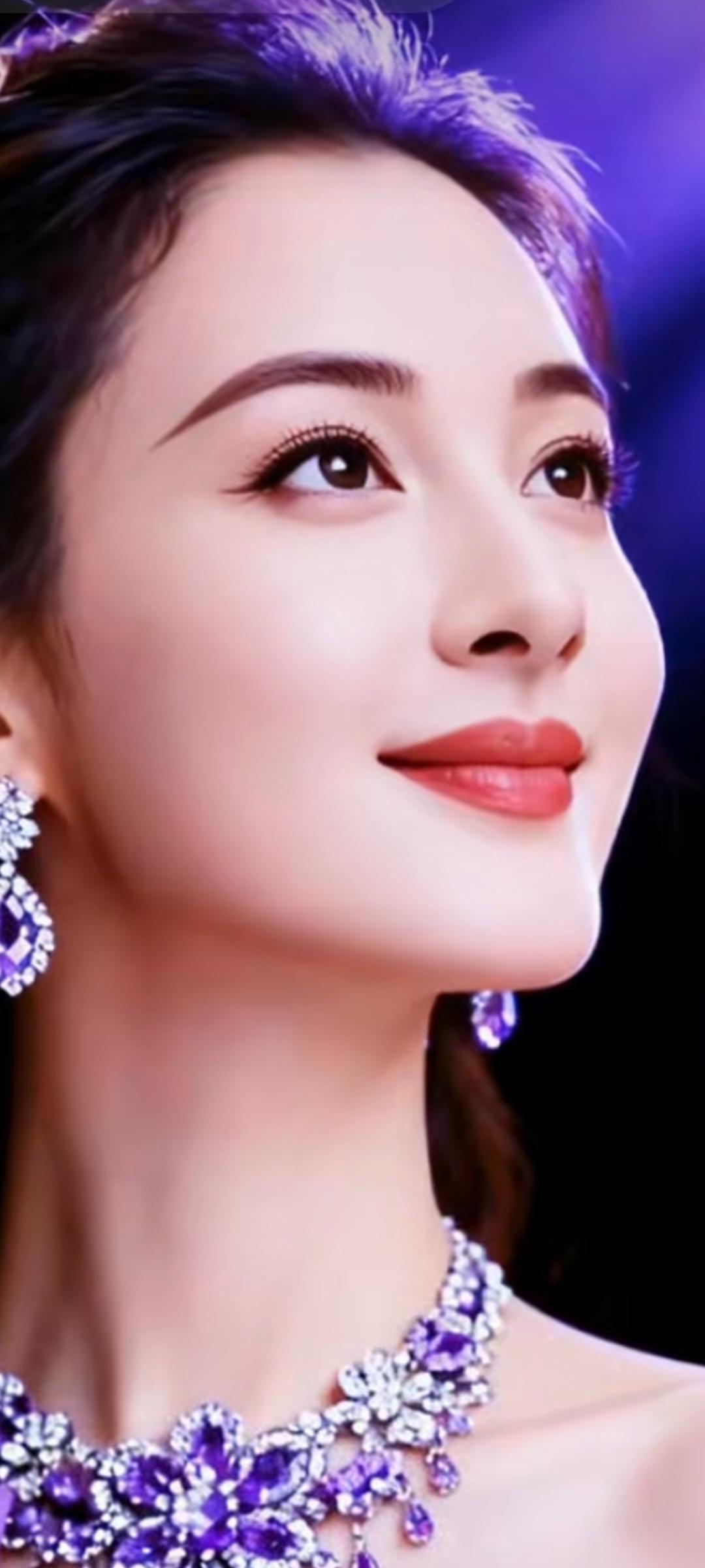 梦幻紫钻项链，闪耀你的每一个瞬间！💜✨