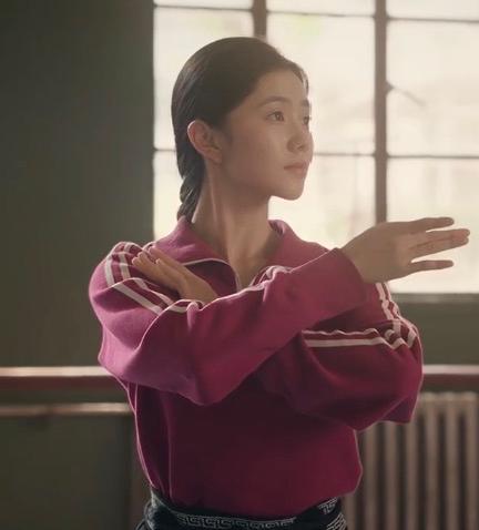 《主角》中，​刘红兵（窦骁饰演）的高光时刻终于来了！​
却也导致了忆秦娥（刘浩存