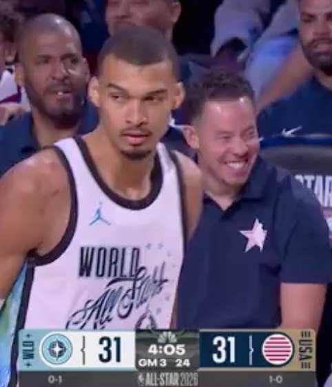 米奇笑得这么开心😆2026NBA全明星