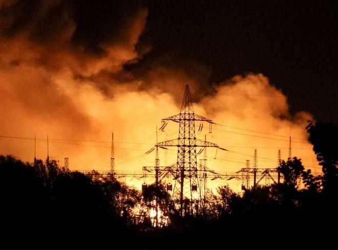 震撼！乌克兰要害被击中！


国际媒体报道了一则乌克兰惨剧，预示着乌克兰命门被击