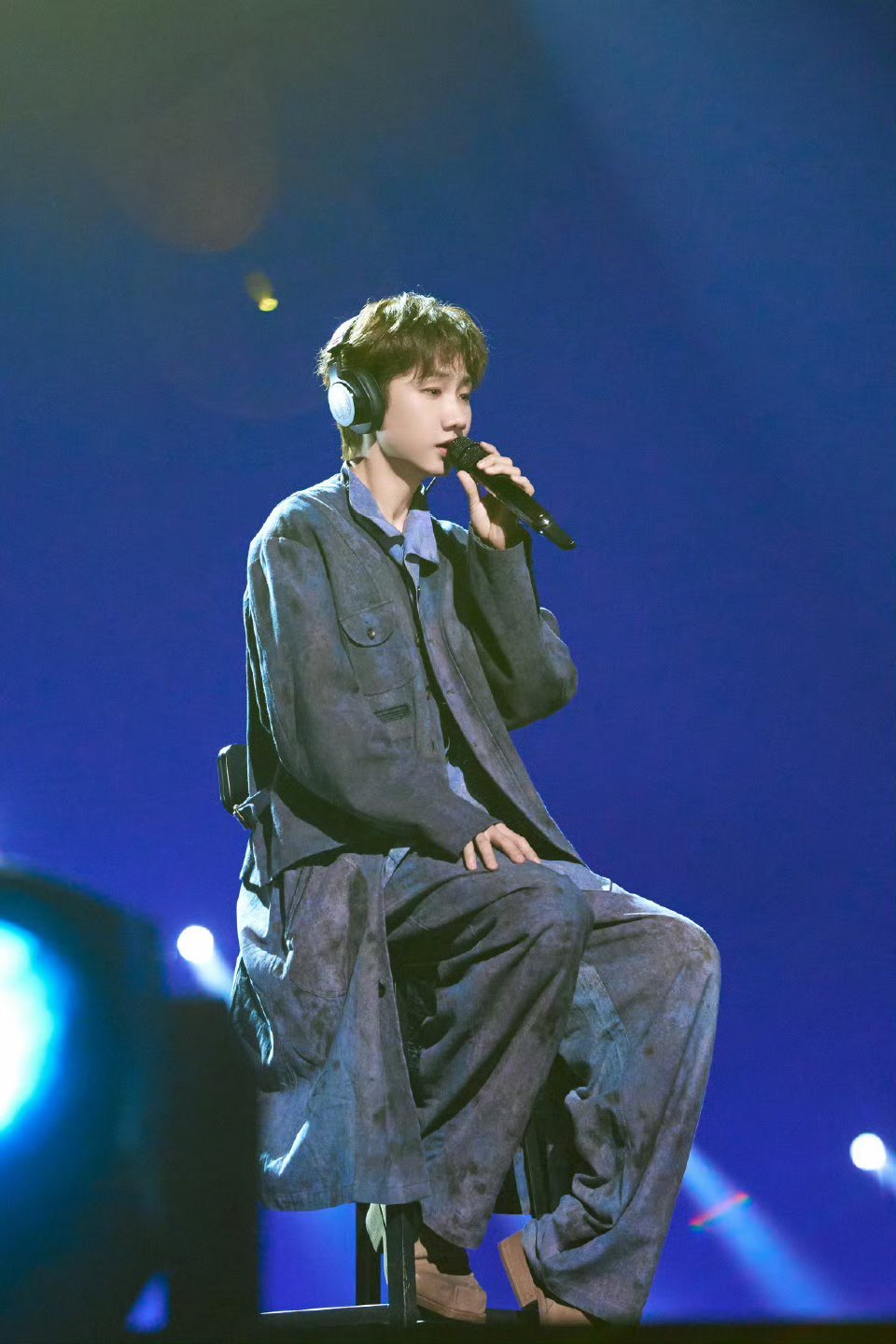 声生不息美洲篇剧照大放送美洲篇剧照来了，汪苏泷好帅，欧阳娜娜好美！看他俩唱歌简直