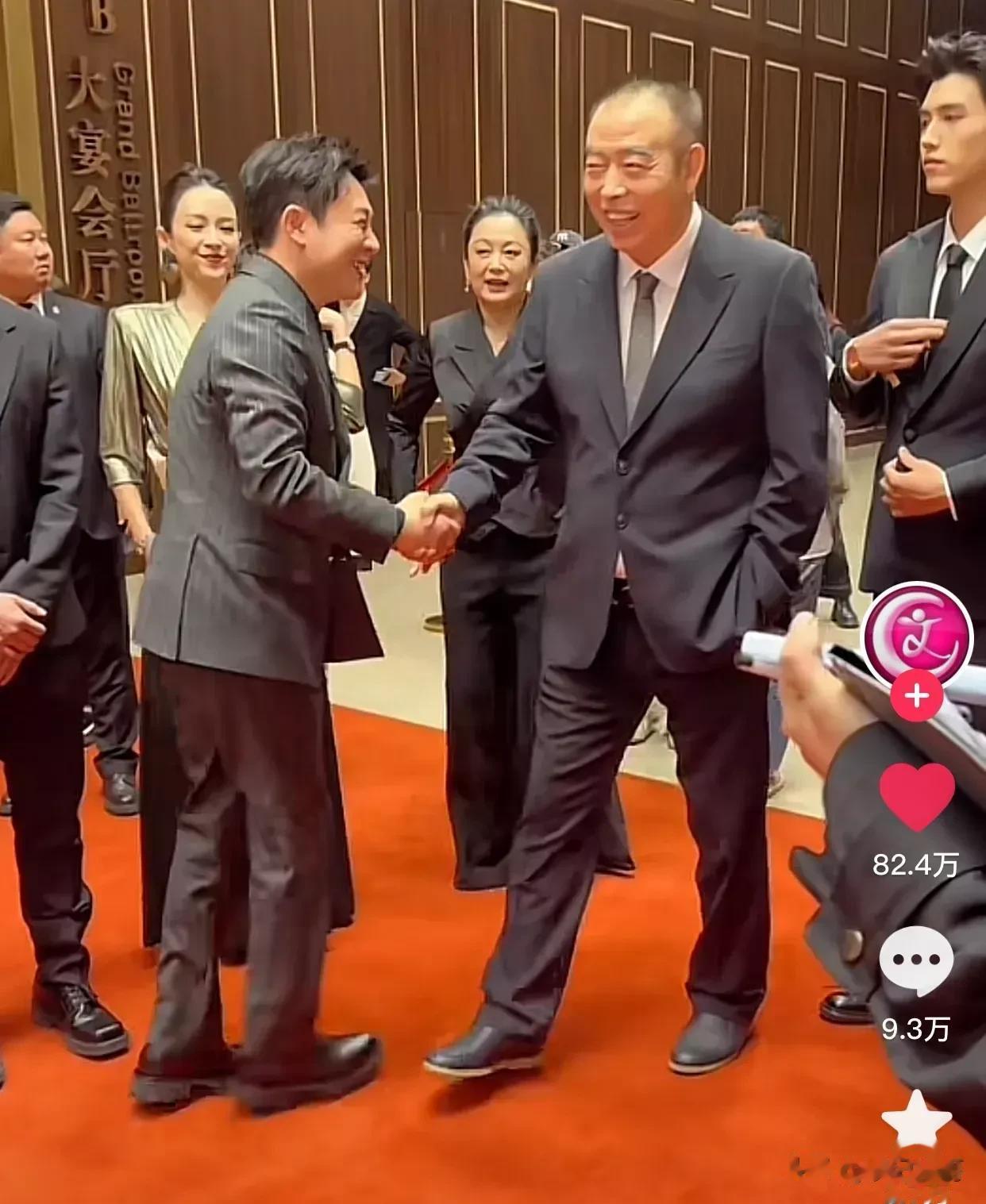 陈凯歌大导演能够在北京国际电影节主动和张颂文握手，足以证明张颂文的演技已经得到陈