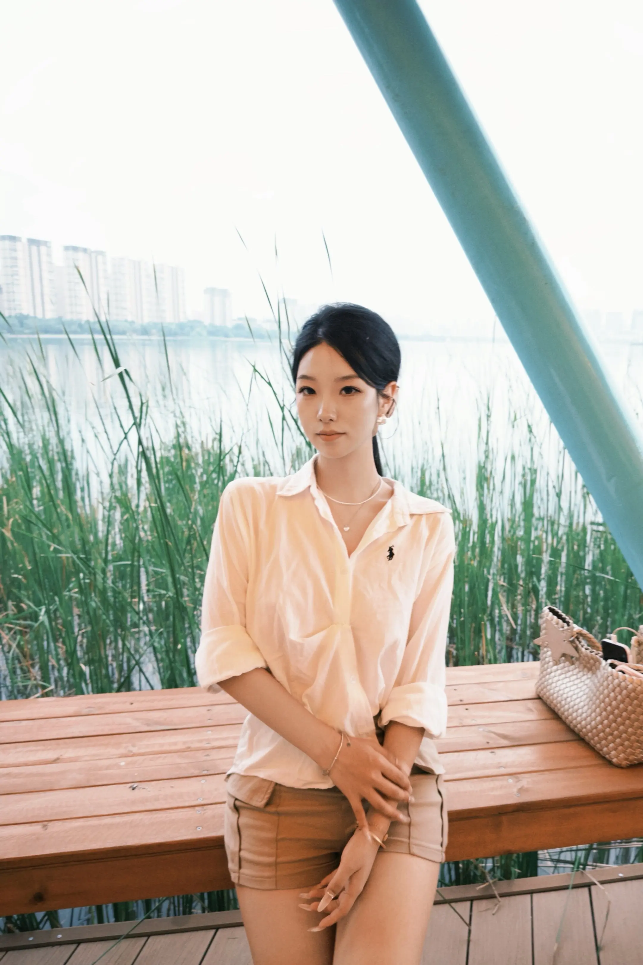 原以为咖啡不加奶是最苦的 后来发现没有早点遇见你才是