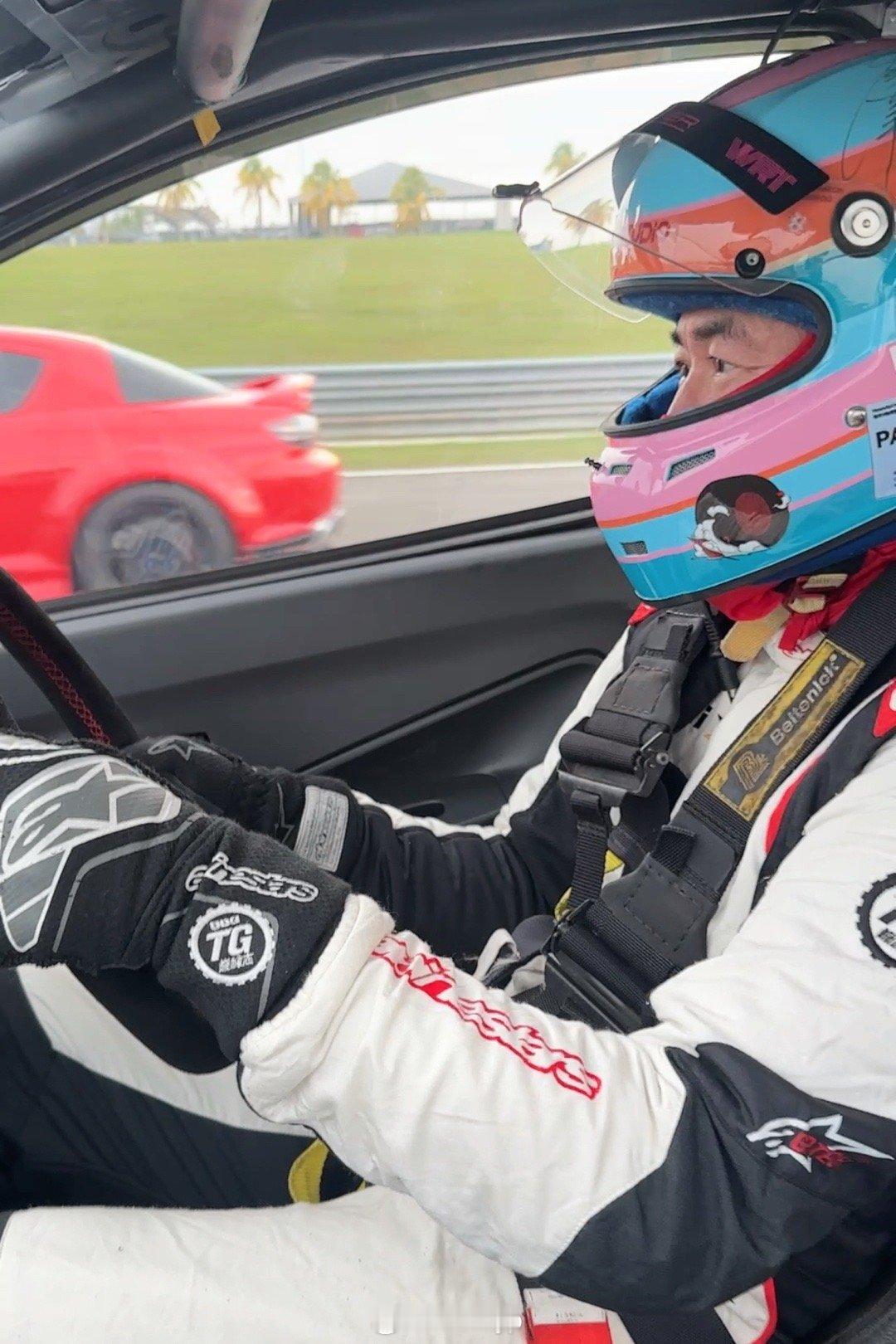 人生第一次跑🇲🇾sepang赛道🏁，50多台车一起竞技，11月22 Glo