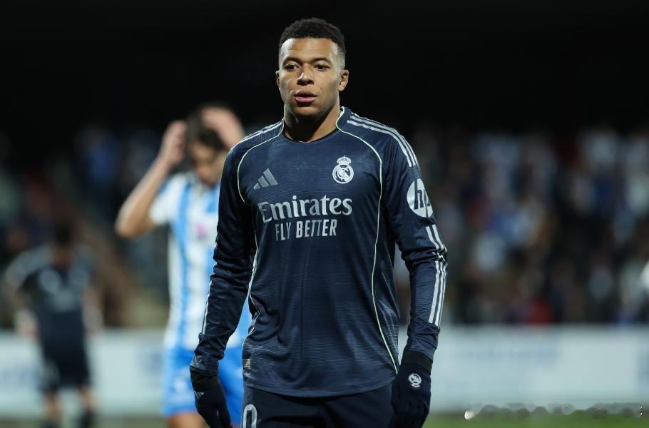 西甲第17轮比赛，姆巴佩点射破门，皇马2-0击败塞维利亚，姆巴佩今年俱乐部+国家