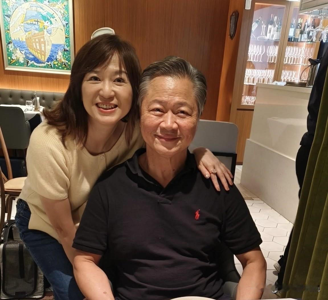 中天主播周玉琴为赖岳谦庆生，温馨晚餐后河畔漫步

台中天新闻台主播周玉琴今（17