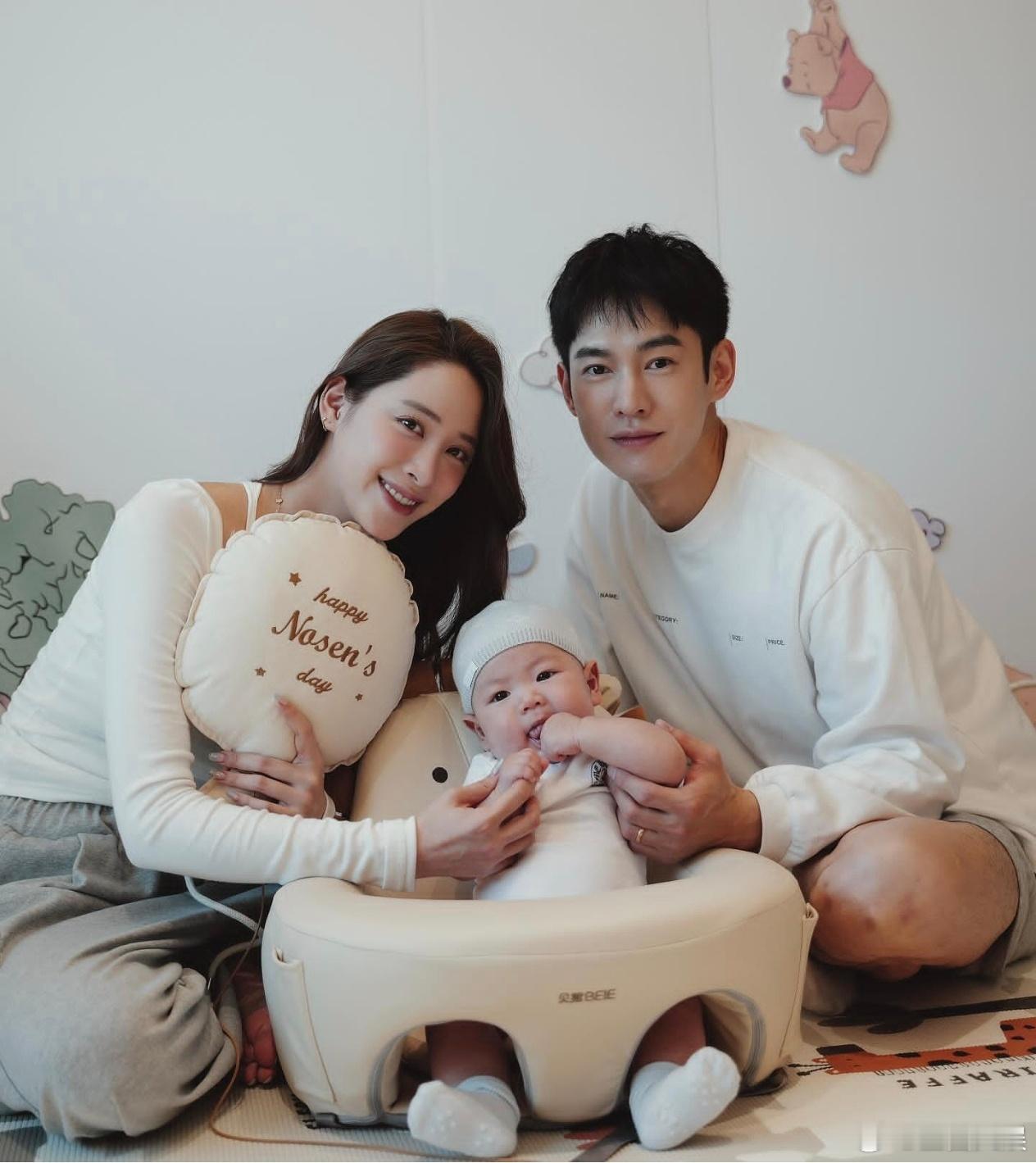 欧阳妮妮儿子鼻泪管阻塞欧阳妮妮儿子做鼻泪管阻塞手术儿子好可爱。 ​​​