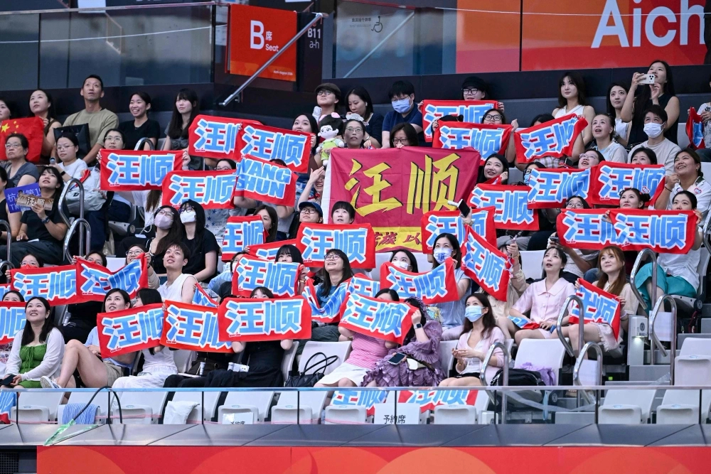 亚运游泳预赛中国队全员晋级 女子400自中日对决预热，小堀倭加4分10秒98预赛