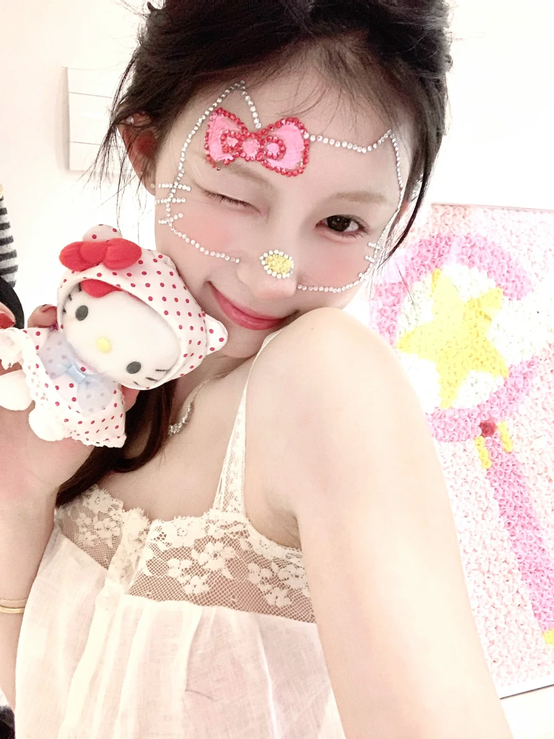𝗸𝗶𝘁𝘁𝘆酱🎀˖֢ 请把这个妆焊在我脸上!!