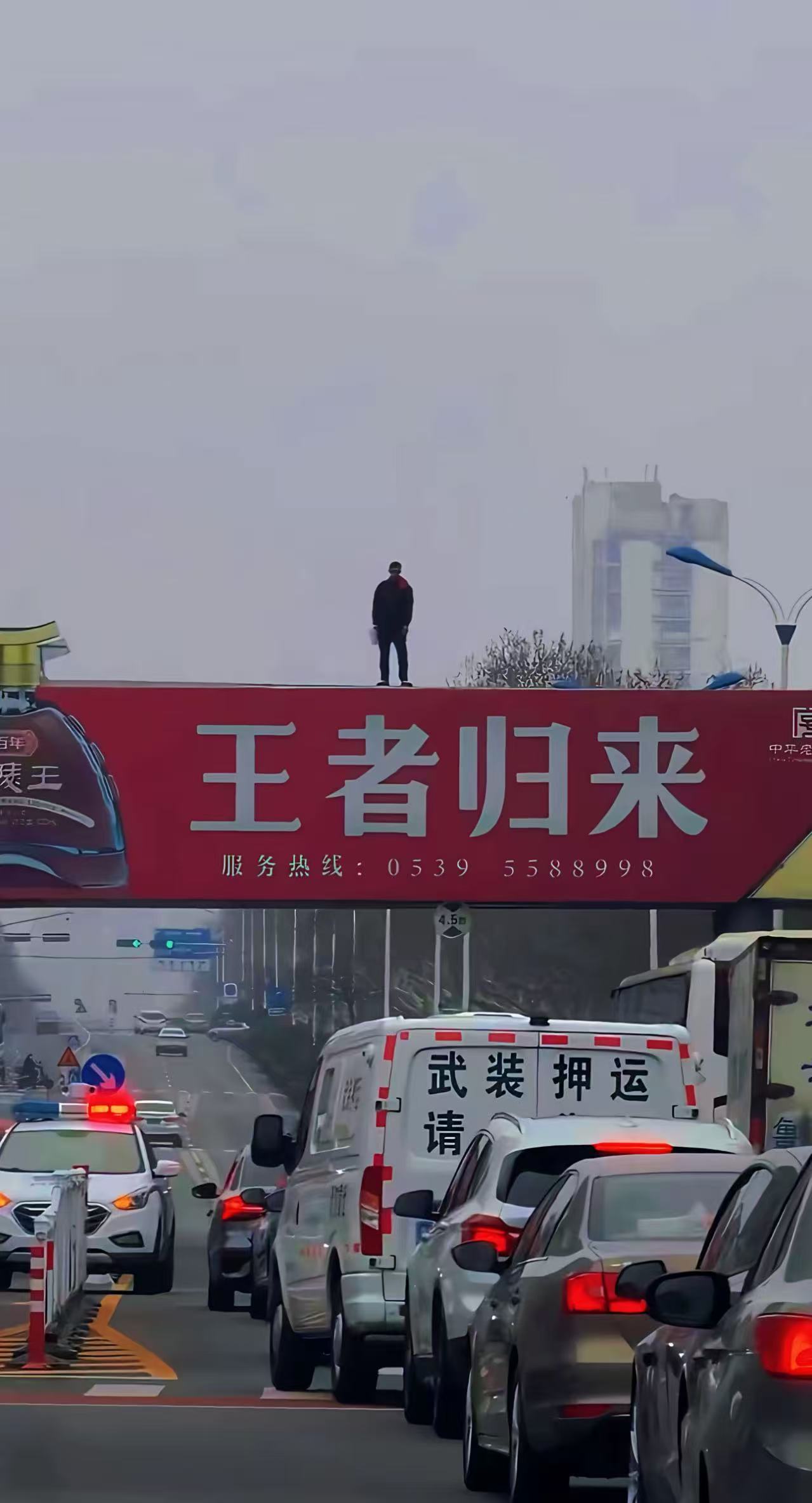 这构图大师。 