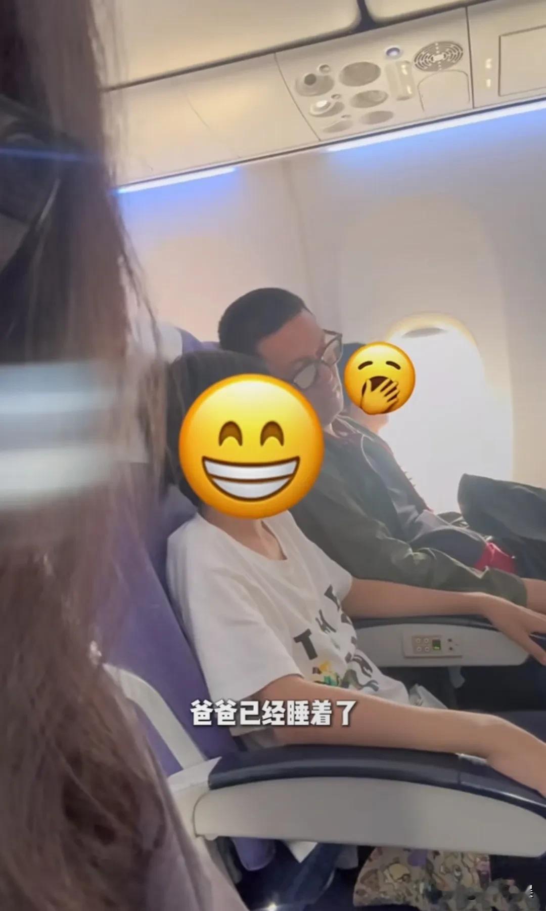 王屹芝和总裁老公李斌，带着儿子现身澳门看NBA中国赛，这一对应该是豪门夫妻里最接