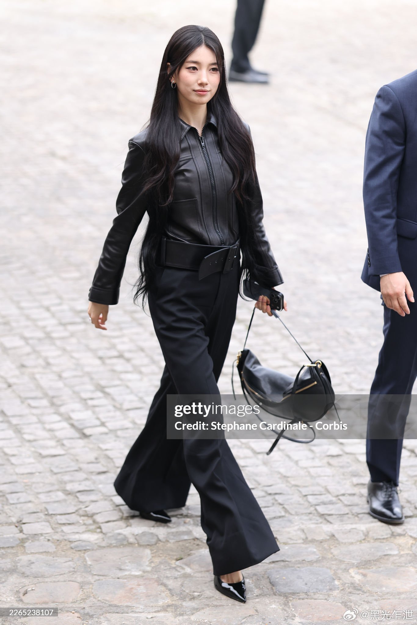 裴秀智出席Celine秀场： 