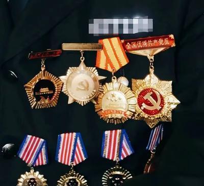 1990年，24岁的缉毒警明正彬首次打入毒贩内部。交接货当天，不料，一名身穿制服
