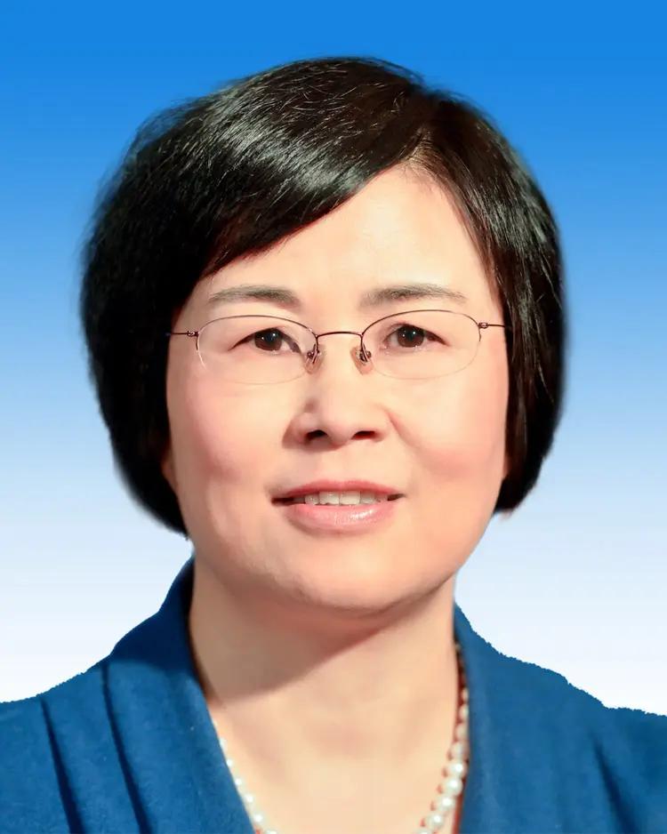 山东，曾任职千佛山医院，省卫健委的袭燕被开除并移送起诉

1962年出生的袭燕，