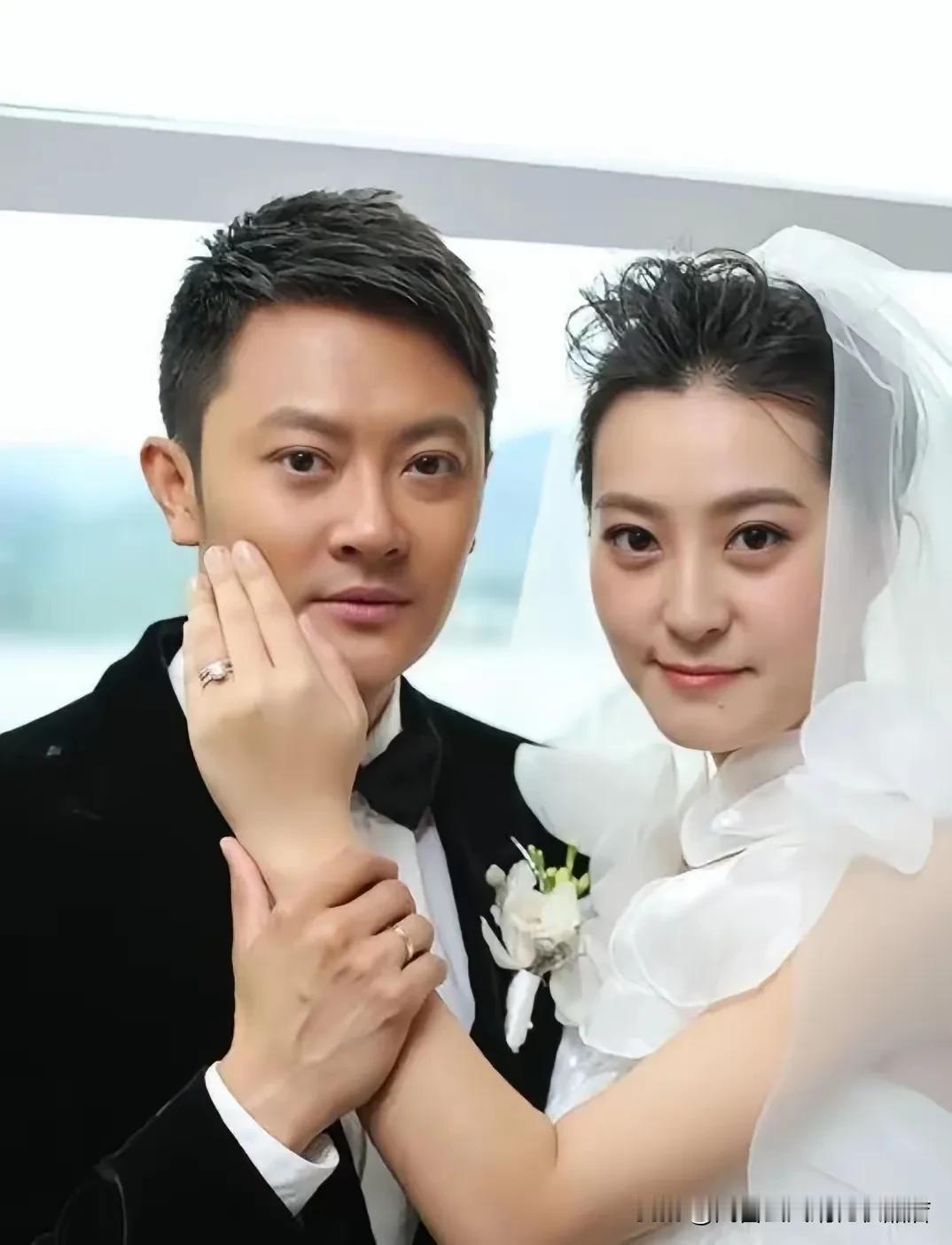 2015年，印小天花400万迎娶哈琳娜，这婚礼曾让人羡慕。当时印小天虽因“插刀门