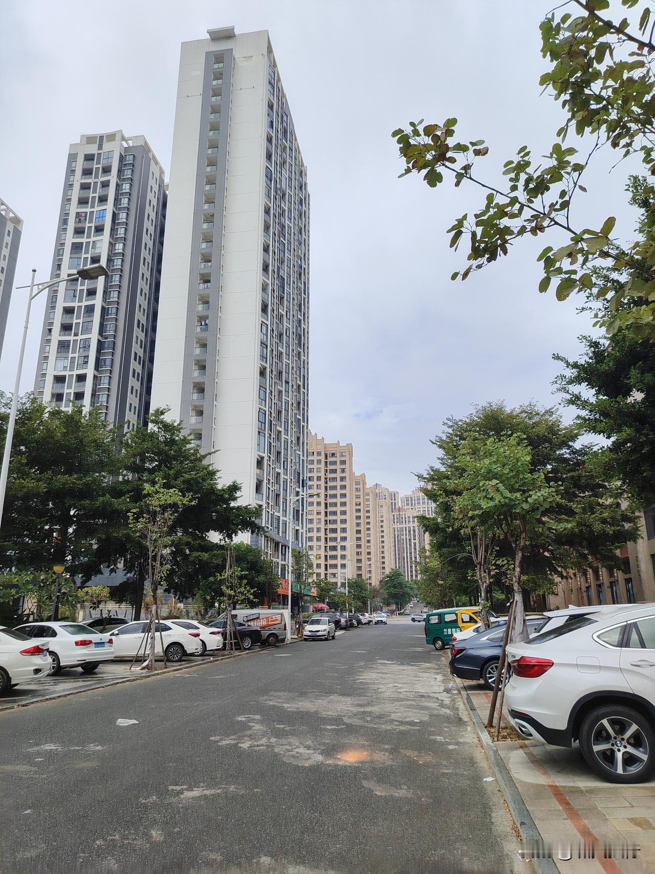 你们可能不知道吧，我出来旅行旅居，真不是为了吃喝玩乐。

出来旅行旅居，对于老年