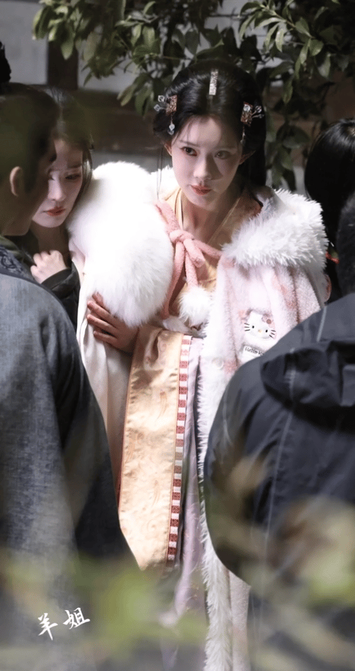 孟子义沈妙眼神戏 沈妙看猎物时的眼神，温柔里带着威压，鼓励中藏着试探。孟子义把这