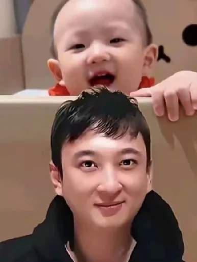 黄一鸣女儿上户口了上不了老王家户口也能上她妈妈户口啊，网友一天天净操心些有的没的