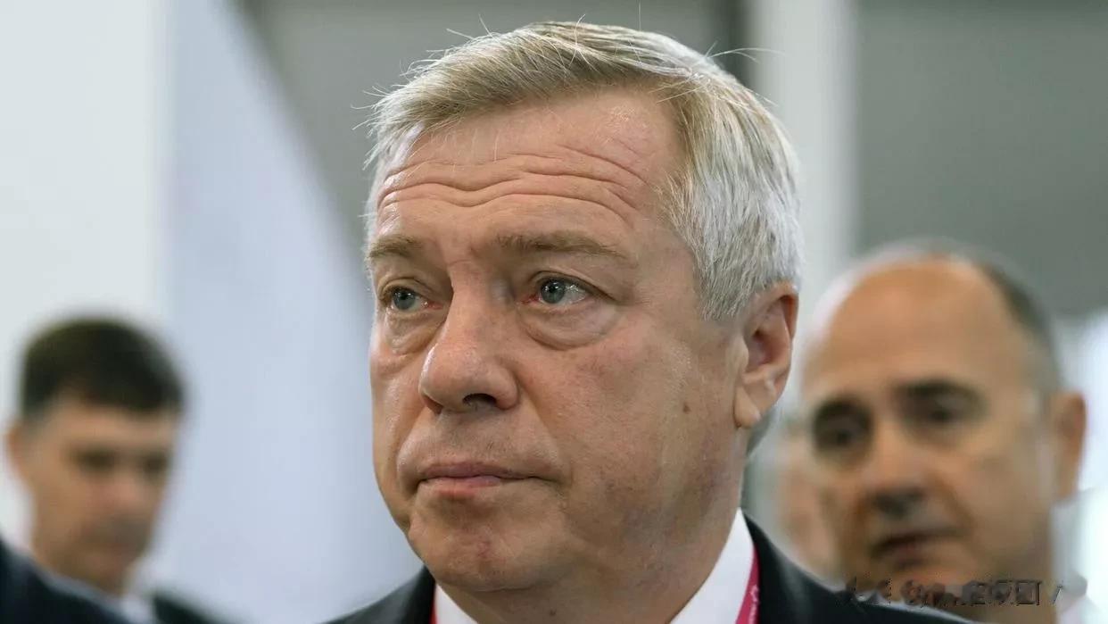 俄罗斯托夫州州长：顿河畔罗斯托夫取消周末群众活动

来源:俄罗斯卫星通讯社

俄