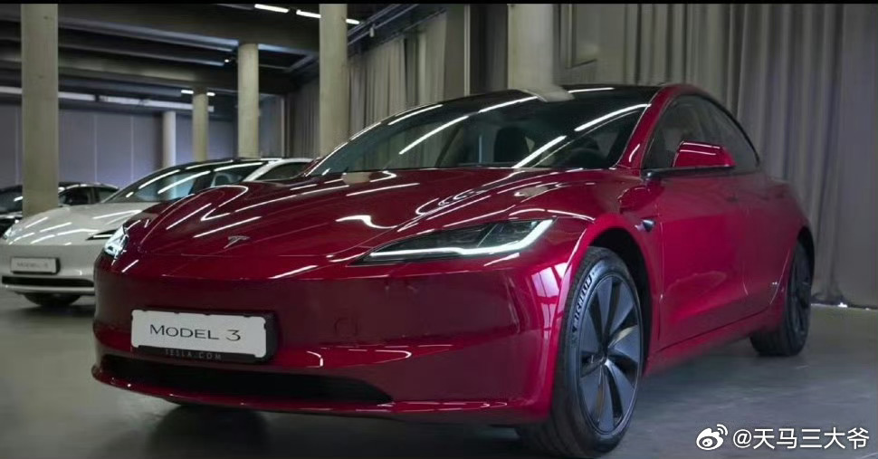 特斯拉Model3降价8000元 降价加5年免息确实很有杀伤力[doge] 