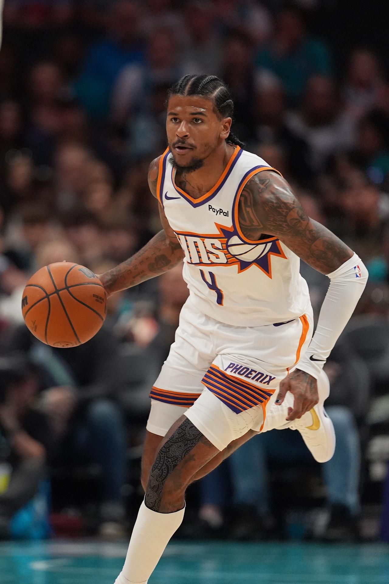 火箭队明天的对手是菲尼克斯太阳队，火箭队又是客场作战。值得注意的是，这也是火箭队