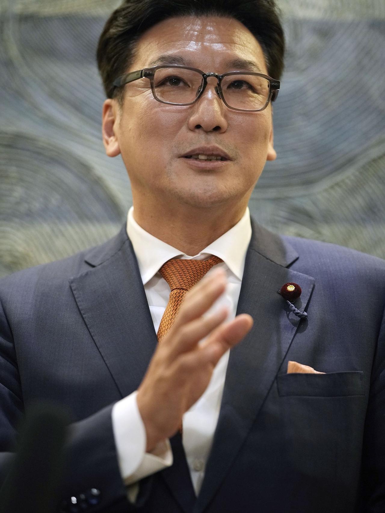 日本跨党派议员团主动访华，前首相之子在列，要给中日关系破冰
 
据观察者网消息，