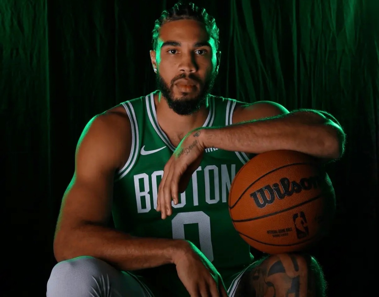 Shams：Tatum会在本赛季回归，可能就是本周末AKA明天打独行侠的比赛 