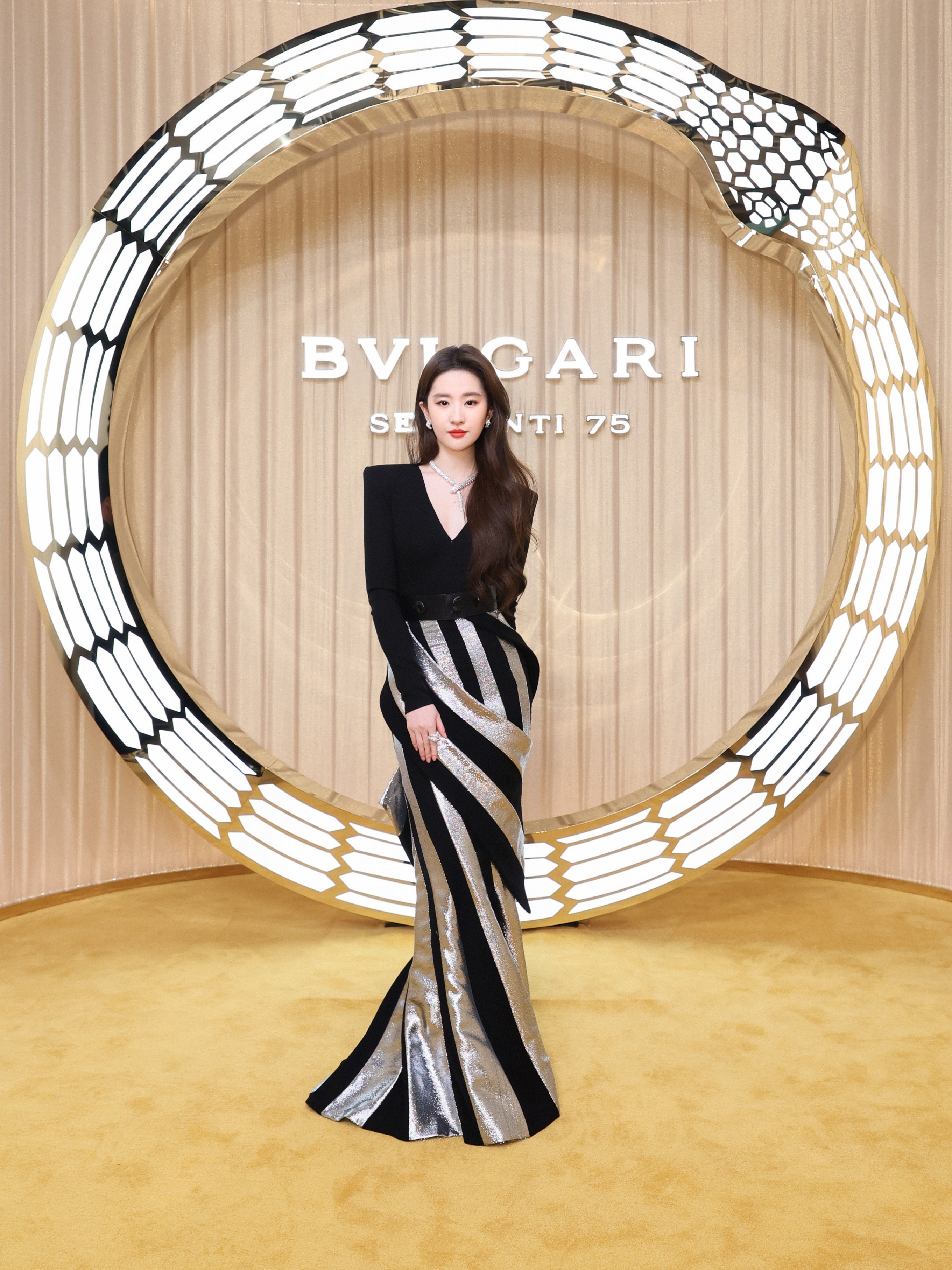 刘亦菲  ——  宝格丽 BVLGARI 从上海 、威尼斯 、罗马 、北京再到昨