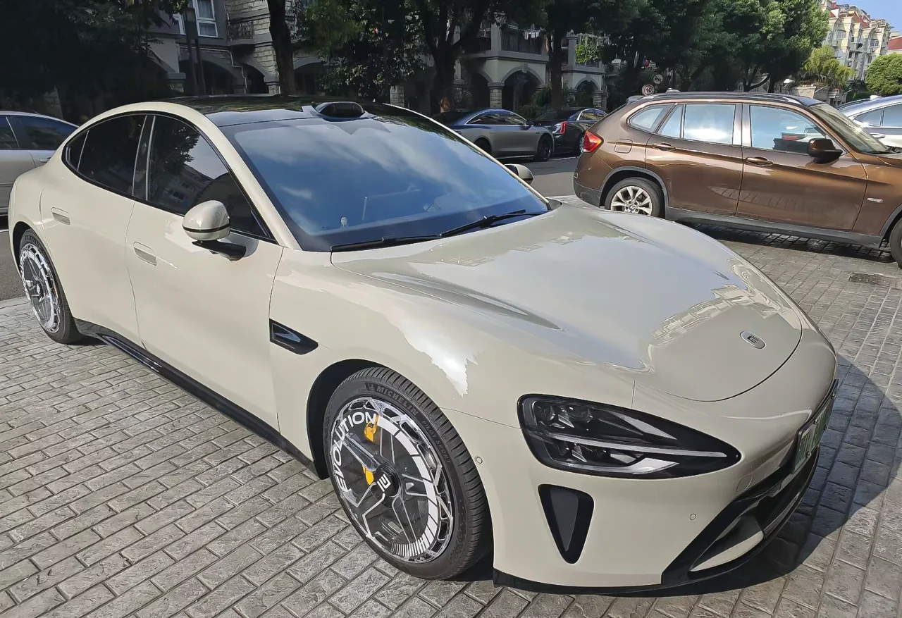 保时“米”su7 车友反馈：首套20寸透明效果