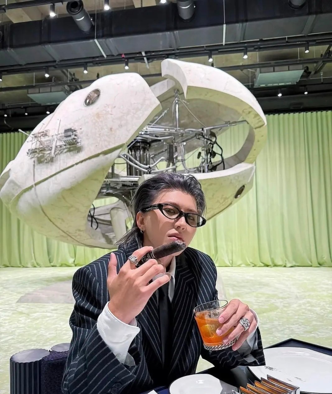 蔡徐坤还是当初那个少年，没有一丝丝改变。 