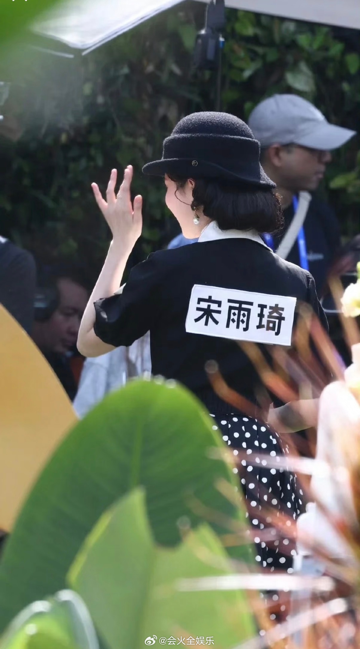 我们最好的923姐妹🥹白鹿贴宋雨琦的名牌白鹿名牌贴的是宋雨琦