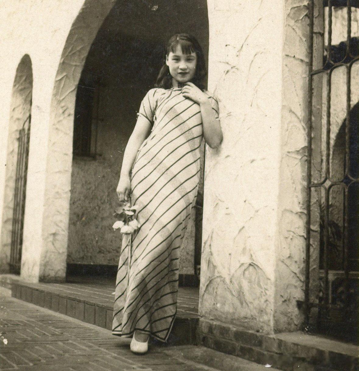 30年代女星陈燕燕（1916.1.12- 1999.5.7）旗袍艺术照历史影像 