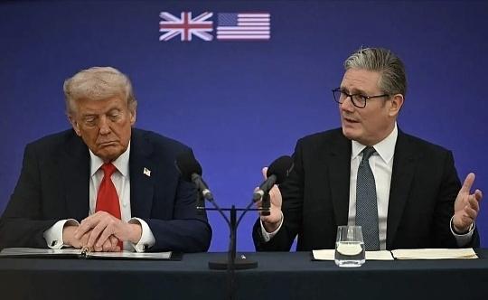 特朗普对铁杆盟友英国下手了
·英国在美国打击伊朗时未完全配合，惹恼了特朗普。现在