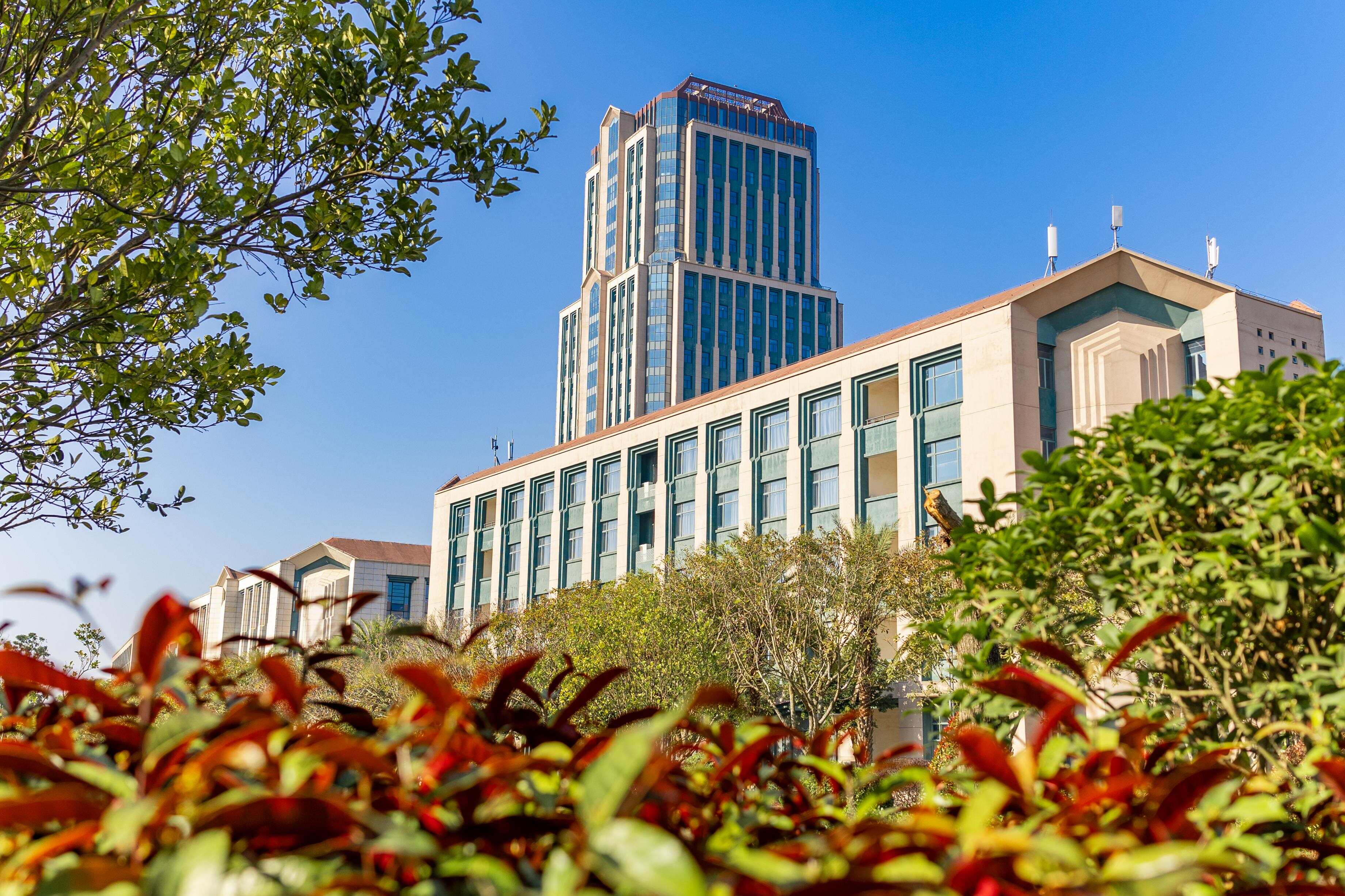 托住每一位正在出发的学子！这所高校全面升级奖助学金政策