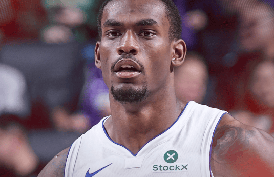 活塞官方：杜伦右脚踝扭伤，将在一周后重新评估