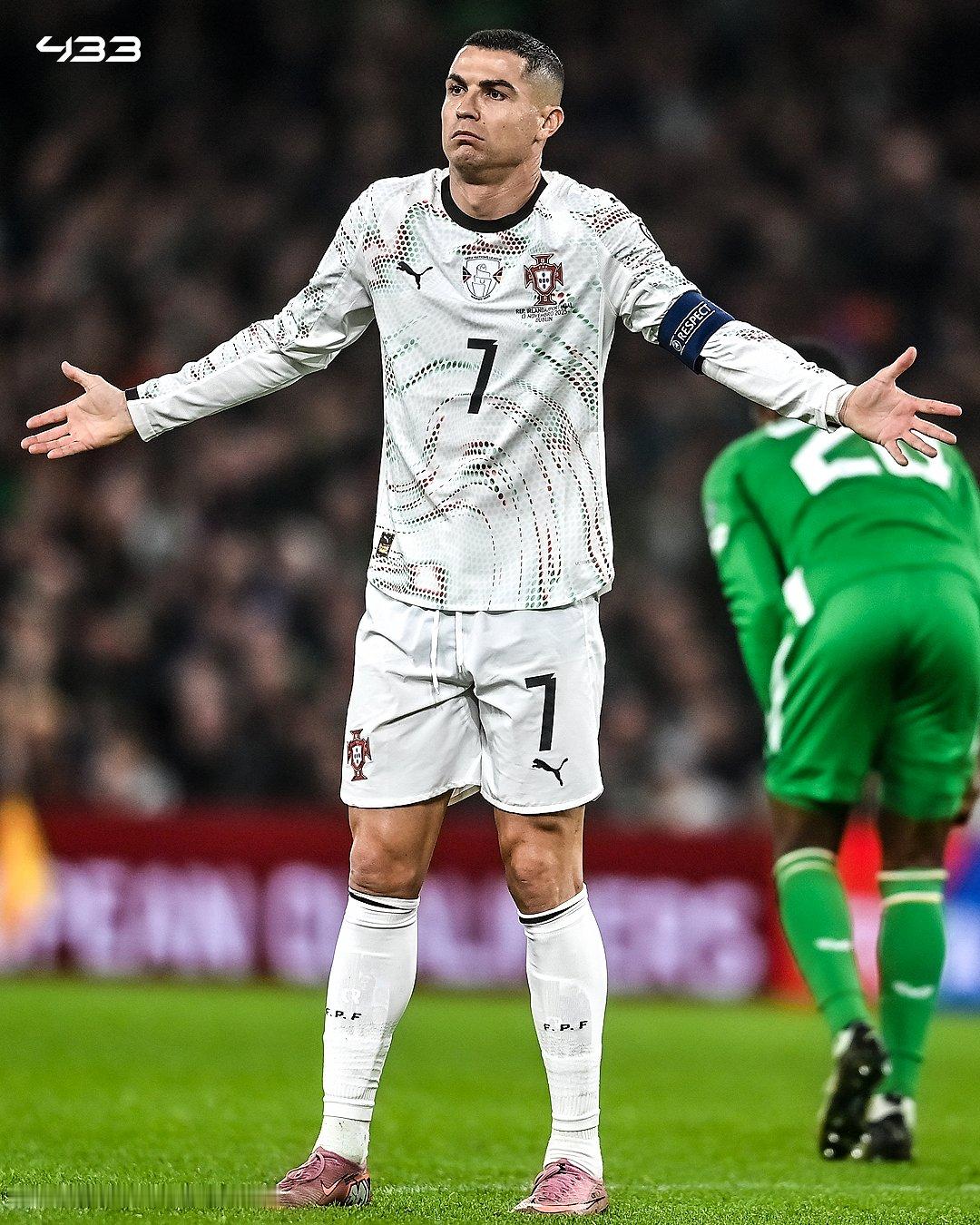 现在，还有年轻人用微博吗？到底是哪些什么样的人还是坚持用微博？ 