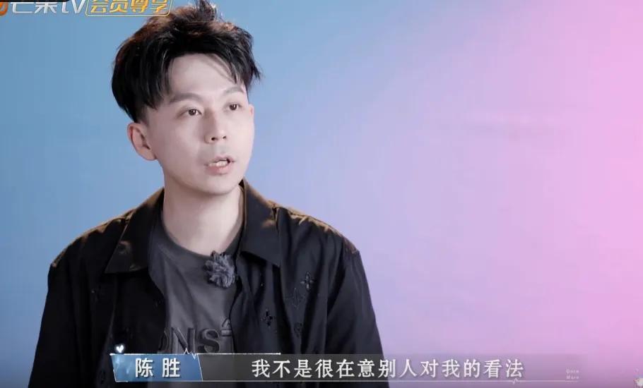 好友列表4600个算多吗？资产9位数恋综男嘉宾晒出好友数目，表示他没法进入感情是