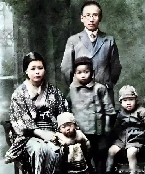 1978年，郭沫若在北京去世，最让人想不通的是，他在日本抛下的五个孩子，在佐藤富