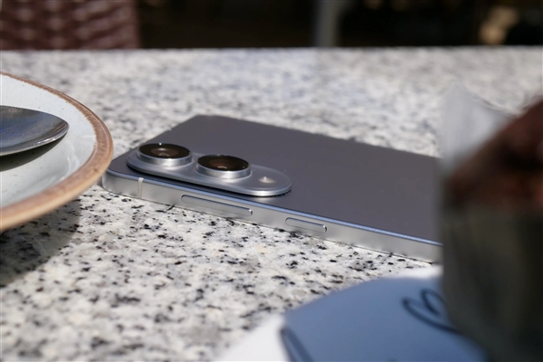 不止苹果！三星超薄手机销量也惨遭受挫：相关项目紧急按下暂停键 