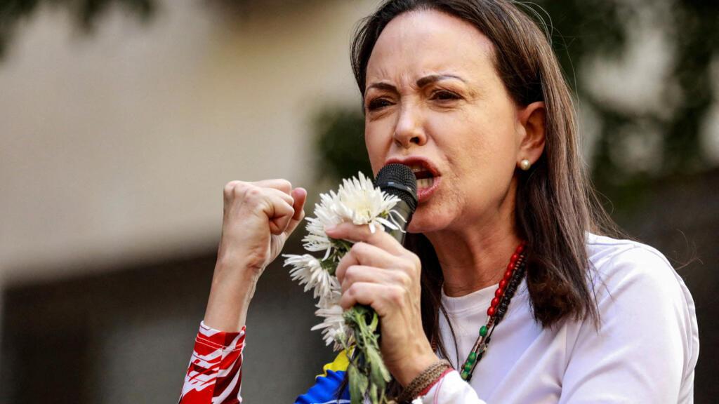 她把诺贝尔奖章给了特朗普，如今想回国救灾却被美国按住了
委内瑞拉反对派领袖马查多