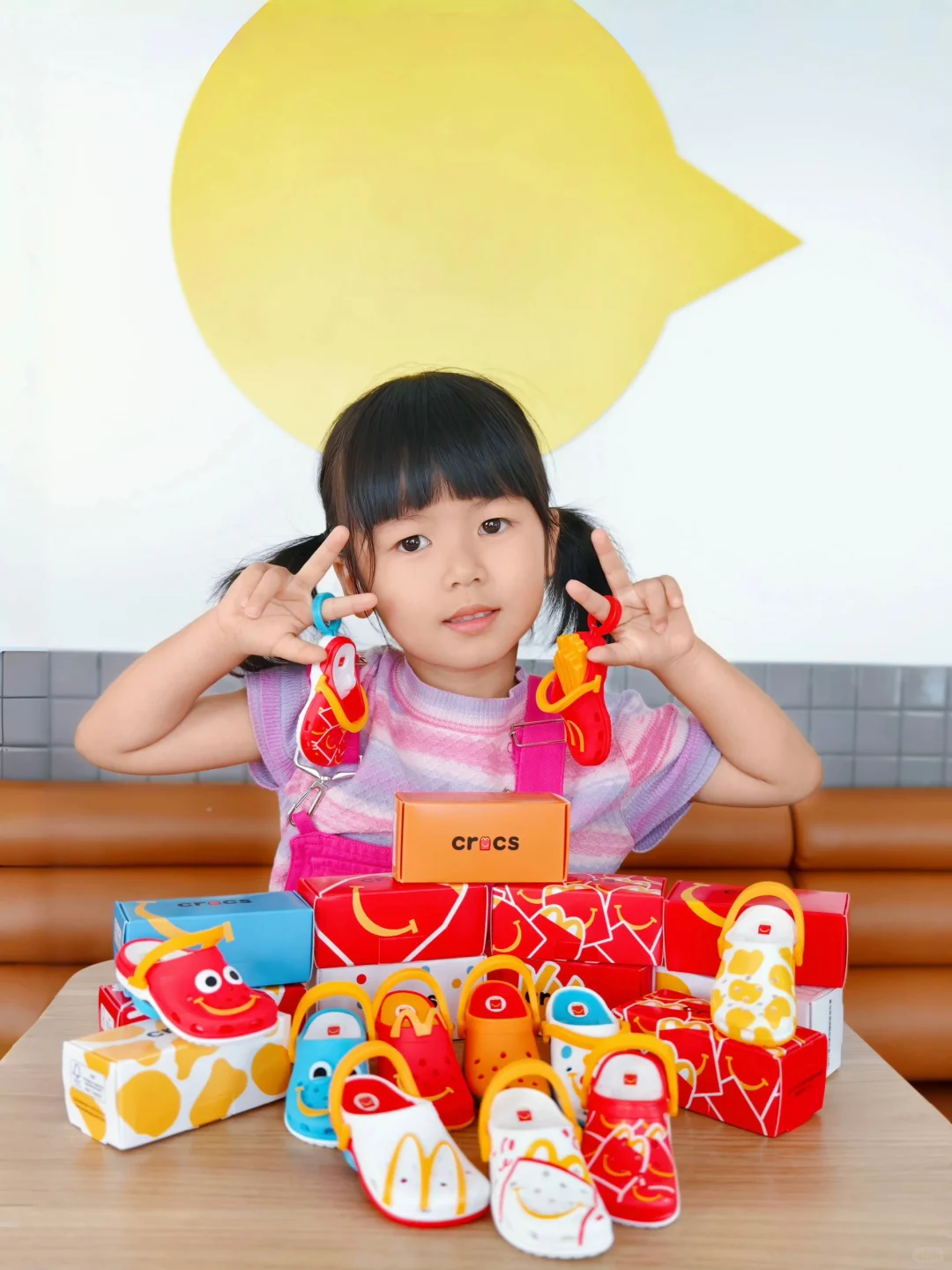 不愧是我爱的麦麦🍟又被小小洞洞鞋可爱到了