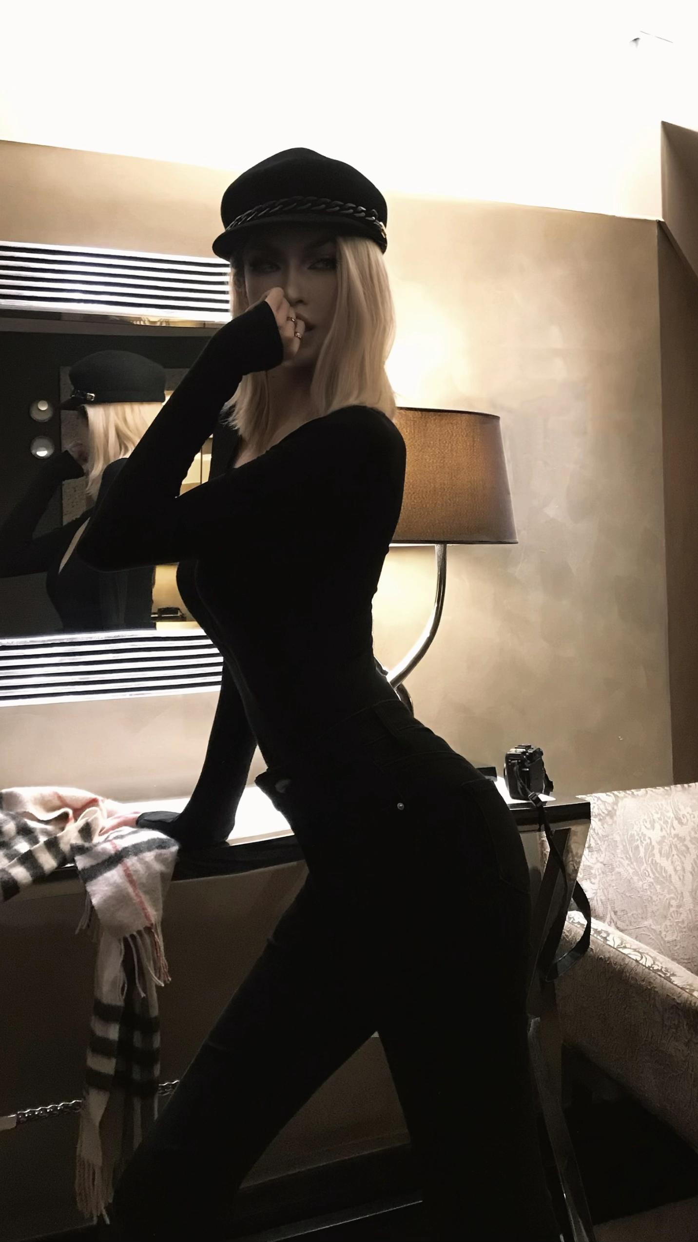 黑夜才是我的氛围色🐈‍⬛。