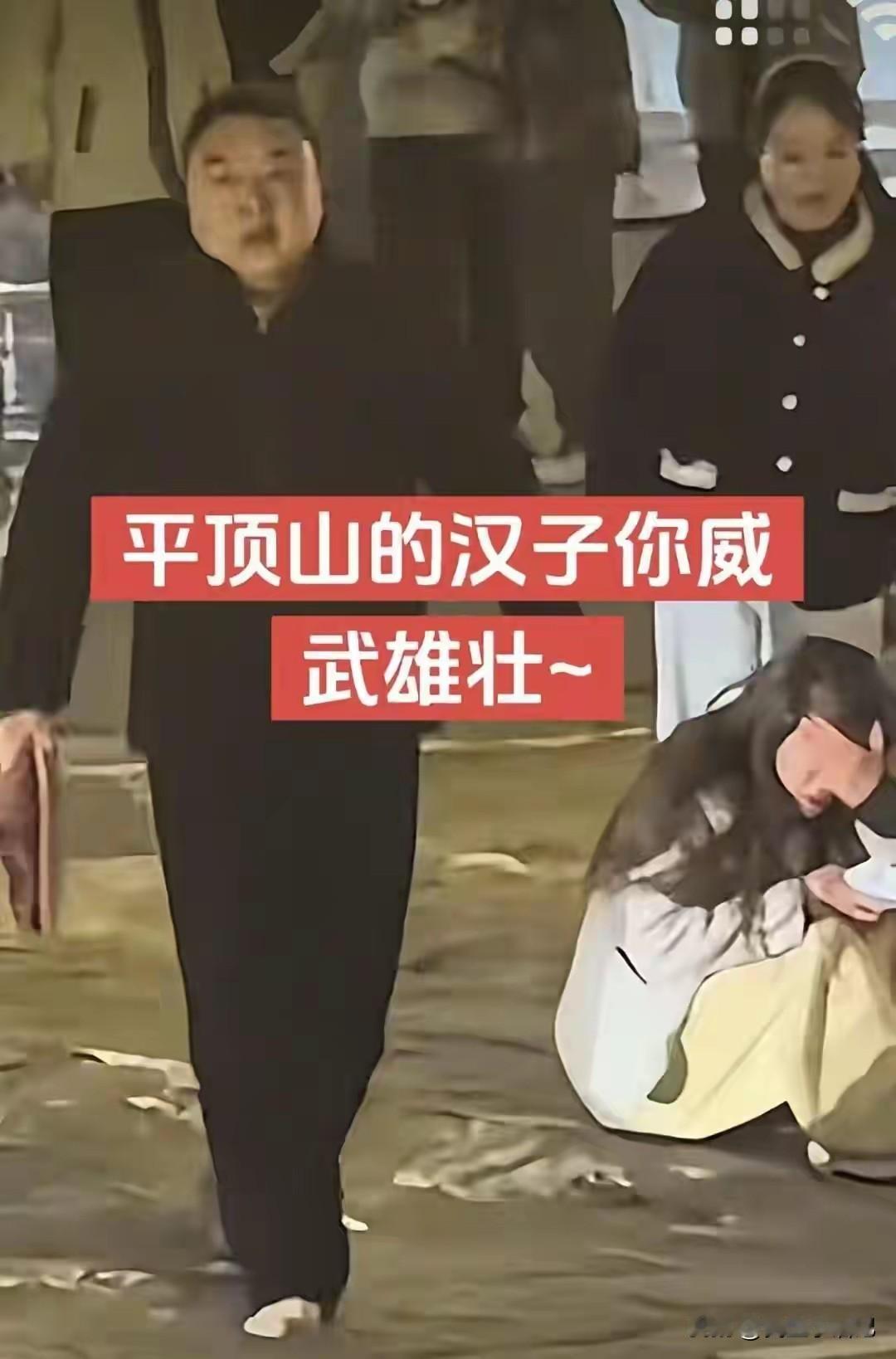 河南平顶山这起纠纷事件，真的让人越看越生气。只是一次小小的电动车剐蹭，本可以好好